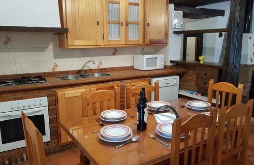 Jimena de la Frontera House | Relaxing Holiday Home 'Casa El Horno' with Pool & Mountain View