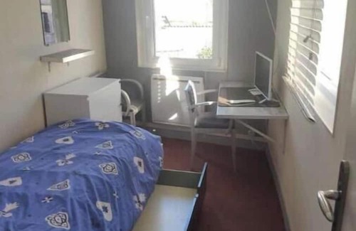 Quartier Saint-Clement - Jardin des Plantes Bed & Breakfast | Convenient City Center Hotel with Family-Friendly Amenities