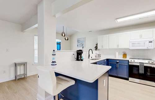 Keys Of Marsh Harbor House | Exceptional Keys of Marsh Harbor Townhome with Pool Access