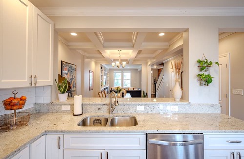 Kingman Park House | Guest Rated: D St Digs Row Home with Pool & Spa on Capitol Hill