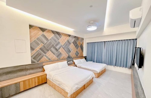 Hualien City Centre Bed & Breakfast | Cozy Kuan Pin Ju Station Elevator Hostel for Families