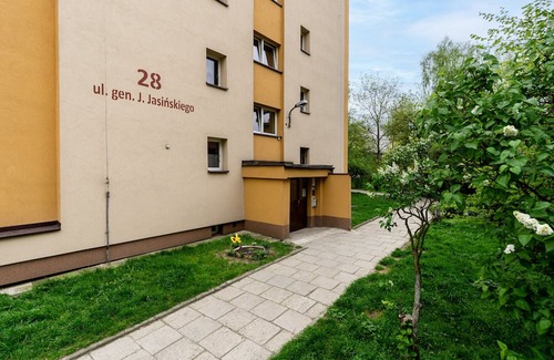 Biezanow - Prokocim Apartment | Convenient Prokocim Modern Studio with Breakfast & Kitchen