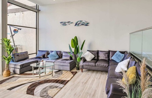 Marina Pacifica Condo | Ocean View Condo at Long Beach Marina Pacifica Near Disney