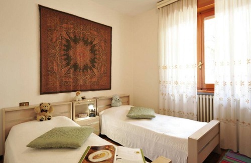 Sala Comacina Apartment | Cozy 100m² Apartment for 6 Guests in Sala Comacina