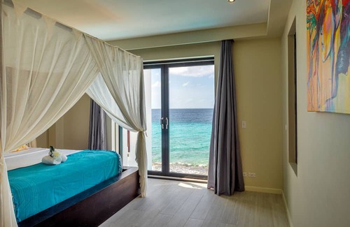 Belnem Villa | Indulge in a 6-Bedroom Villa for Memorable Getaways