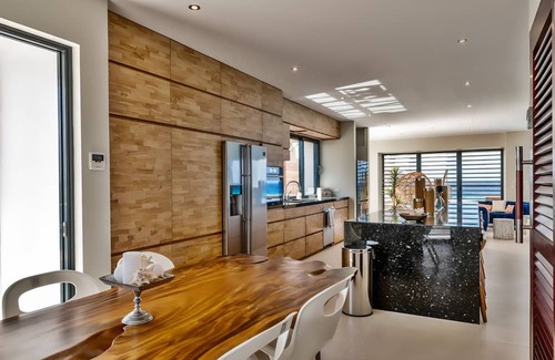 Belnem Villa | Indulge in a 6-Bedroom Villa for Memorable Getaways