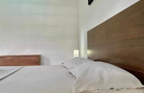 Guaduas Hotel | Relax at Quinta Baroe with Pool and Family-Friendly Perks
