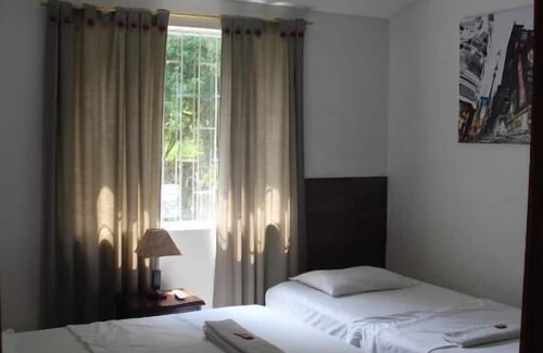 Guaduas Hotel | Relax at Quinta Baroe with Pool and Family-Friendly Perks