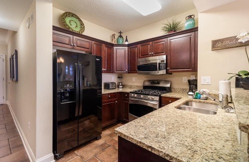 Windy Hill House | Oceanfront 2-Bedroom Condo with Private Balcony & Jetted Tub