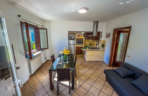 Vasto Villa | Villa Limone: Garden Retreat Near Beach & Nature Reserve