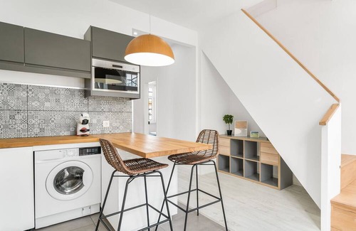 Santa Maria e Sao Miguel Apartment | Family-Friendly Sintra Retreat Residences by LovelyStay