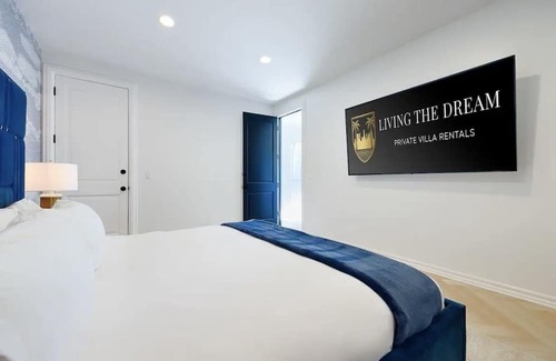 Malibu House | Spacious 7-bedroom house with WiFi, AC, fitness room in beautiful Malibu