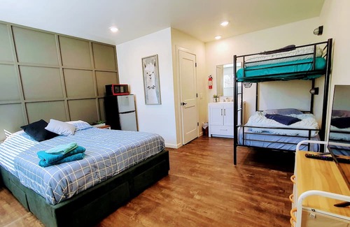 Winslow House | Bigfoot Hideout -Hotel amenities with a social vibe! Wendigo room #6