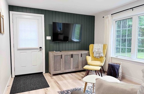 Fredericton Apartment | Ideal Walk-Out Basement Retreat for Work or Leisure