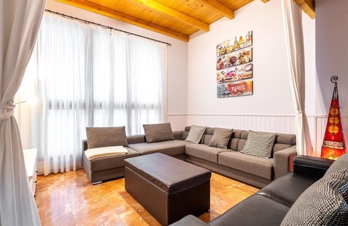 El Guinardo Apartment | Relaxing Eixample Oasis with Large Terrace & Free WiFi