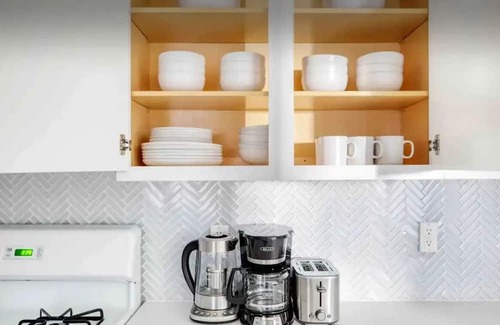 Union City Apartment | Modern 8 BR NYC Apartment: Perfect for Family Getaways