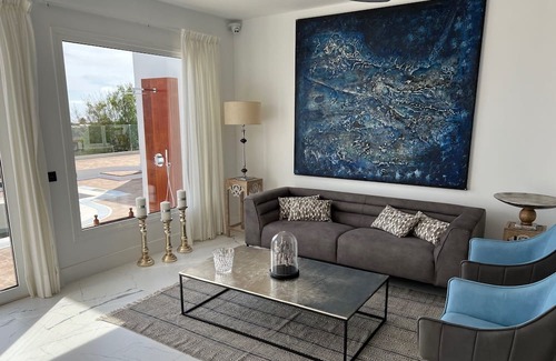 Macher Villa | Tranquil Villa 'Casa Serena' with Sea View & Wi-Fi