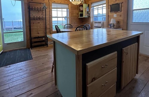 Chiasson Cottage | Le Chalet Bleu
