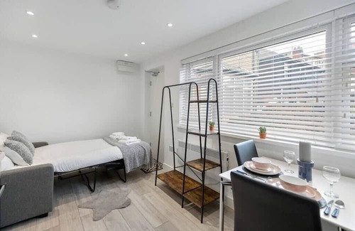 Chelmsford Apartment | Discover Studio Living: Urban Comfort with Family-Friendly Perks