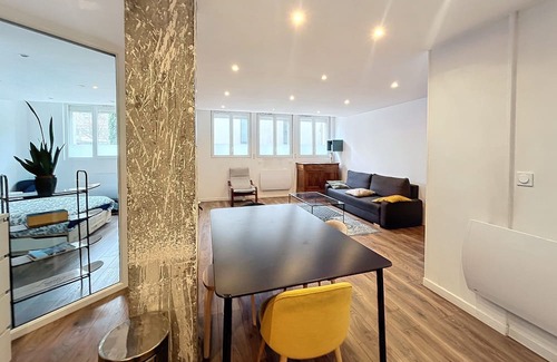 Quartier Hyper-Centre Apartment | Cozy Loft in the Heart of the City - Ideal for Families