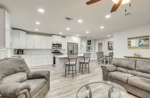 Panama City House | Pet-Friendly Panama City Home, 9 Mi to Beach!