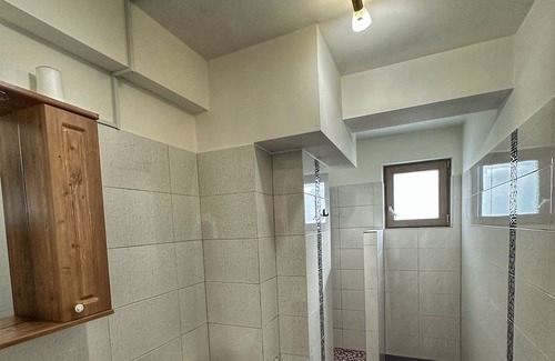 Craiova Apartment | Cozy Apartment with Panoramic Balcony Near Promenada Mall