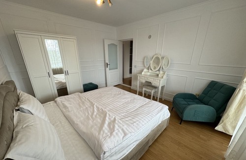 Bistrita Apartment | Newly Renovated Private Apartment for Family Getaways