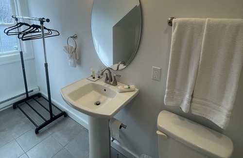 South Kortright Bed & Breakfast | Inviting B&B with WiFi and AC in South Kortright