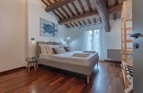 Ferrara Historic Centre Apartment | Elegant Piazza Trento Trieste Il Listone Exclusive Apartment