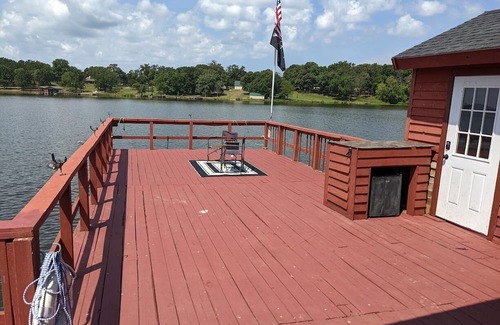 Yantis House | Relaxing Retreat at Bass and Crappie Haven on Lake Fork