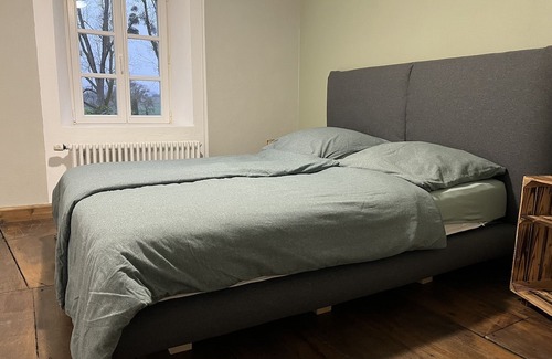 Messerich Apartment | Charming Altes Bauernhaus: Family-Friendly and Breakfast Included