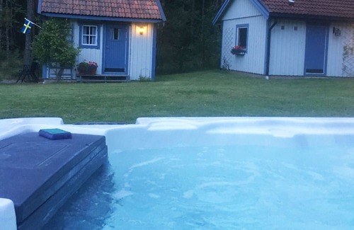 Östergötland House | Inviting Holiday Home Near Linköping with Jacuzzi Access