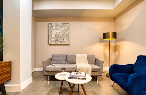 Zona Rio Apartment | Inviting 1BR Apartment with Gym, Cinema, and Lounge Access
