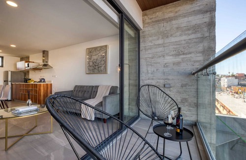 Avenida Revolucion Apartment | Stylish Apartment with Private Balcony & Access to Gym