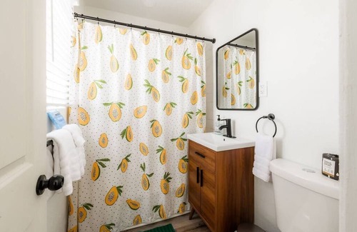 Logan Heights Apartment | Cozy Top Floor Condo with Pet-Friendly Amenities