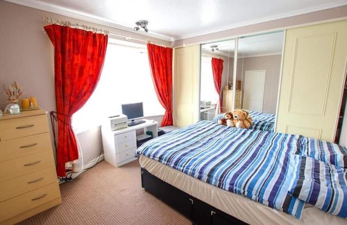 Norwich House | Family-Friendly 3-Bed House Steps from California Cliffs
