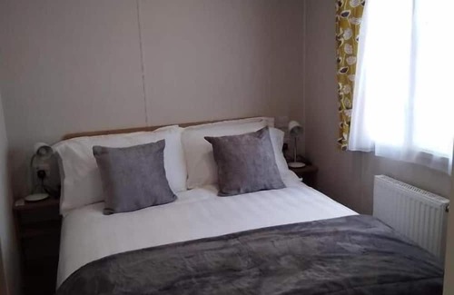 Norwich House | Family-Friendly 3-Bed House Steps from California Cliffs