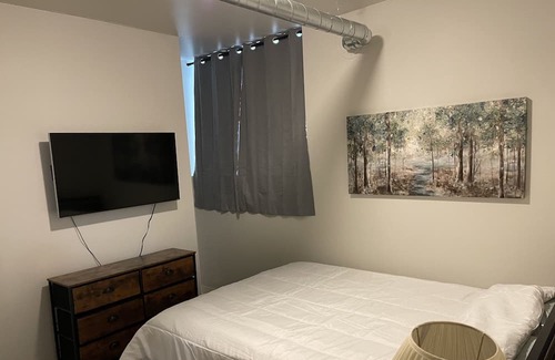 New Center Detroit Apartment | Family-Friendly Apartment Unit in Vibrant Midtown Detroit