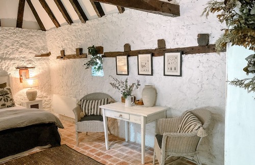 Tourtoirac Bed & Breakfast | Relaxing Cottage Retreat at Domaine de Pragelier, Tourtoirac