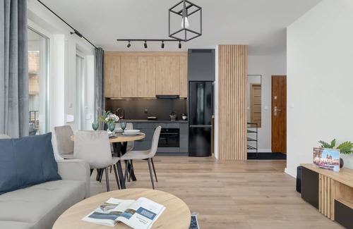 Biezanow - Prokocim Apartment | Cozy Apartment Wieliczka: Family-Friendly with Kitchen Access