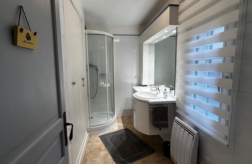 Fontevraud-l'Abbaye House | Inviting 2-Bedroom Home in a Picturesque French Village