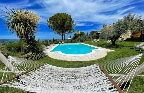 Pietrauta Villa | Stylish Villa with Scenic Views for Family Getaways
