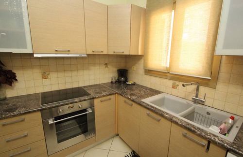 Aegina Apartment | Seaside 2 Bedroom Getaway by Frangki with Breakfast Included
