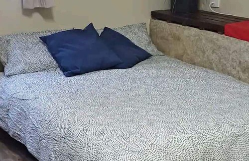 Kingsgrove House | Comfortable Guest Suite Near Motorway with Family-Friendly Amenities