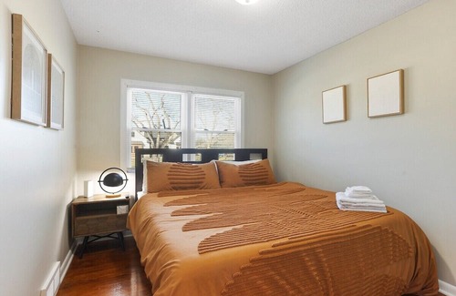 Lee's Summit House | Cozy Retreat Steps from Downtown Lees Summit