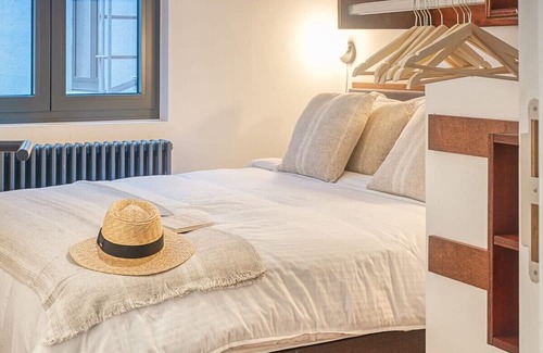 University District Apartment | Family-Friendly 2-BR Apartment in Antwerp Awaits You