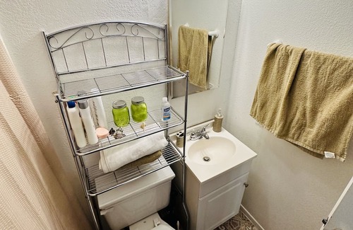 Paradise Apartment | Convenient Stay Near Harry Reid Airport and the Strip