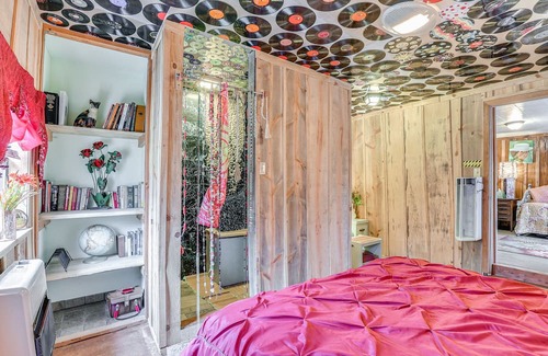 Pine Ridge Cabin | Idyllic Oden Retreat with Fire Pit & Spa Amenities