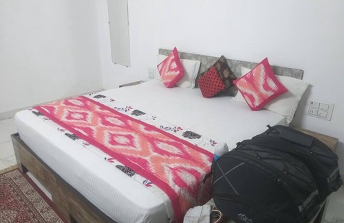 Chittorgarh Hotel | Discover Comfort at Hotel Keshav Residency with Breakfast