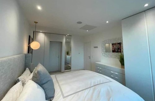 Municipality of Dubrovnik Apartment | Inviting LuxeView4 Apartment with Sea View & Family Amenities